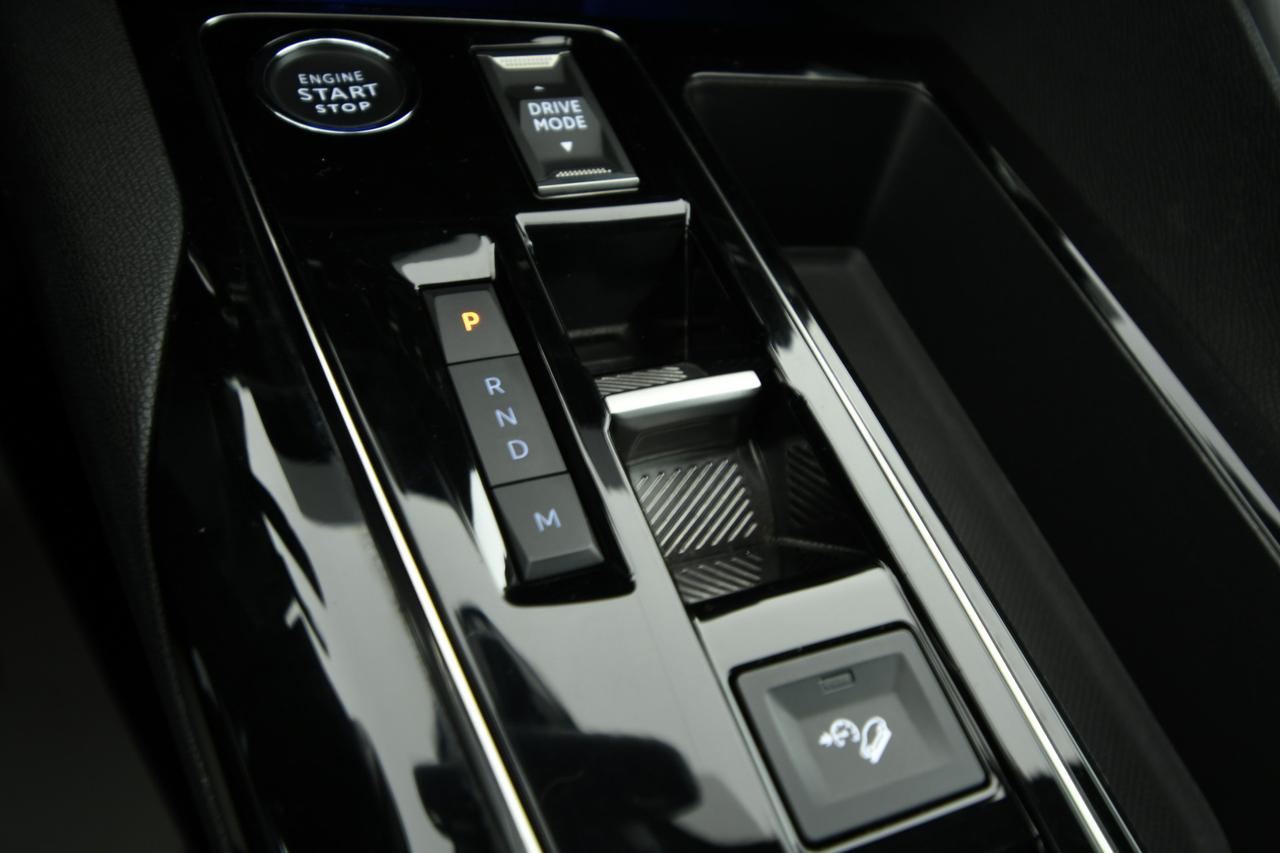 PEUGEOT 5008 1.5 bluehdi Allure Pack s&s 130cv eat8 7p.ti. CAMERA+APP CONNECT