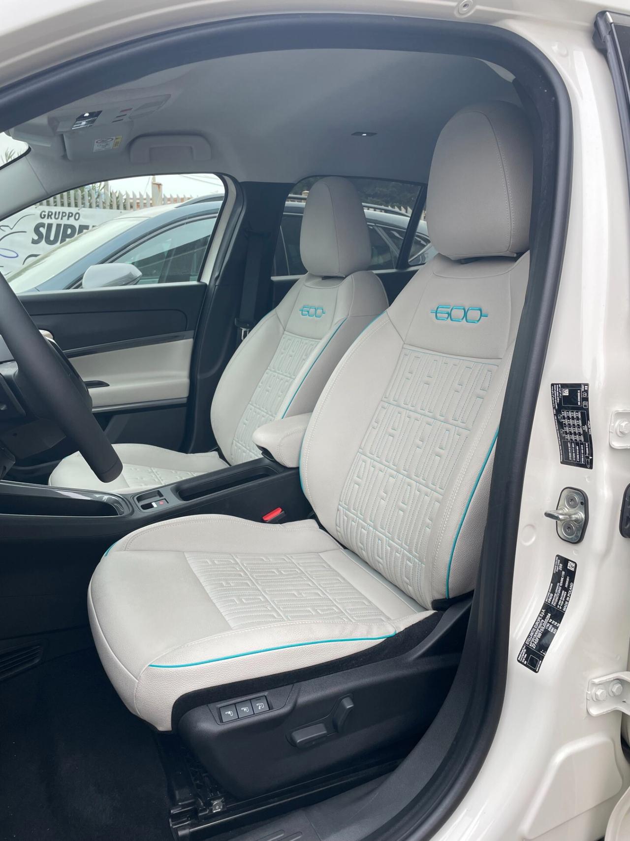 FIAT 600 1.2 Hybrid 110CV DCT LA PRIMA