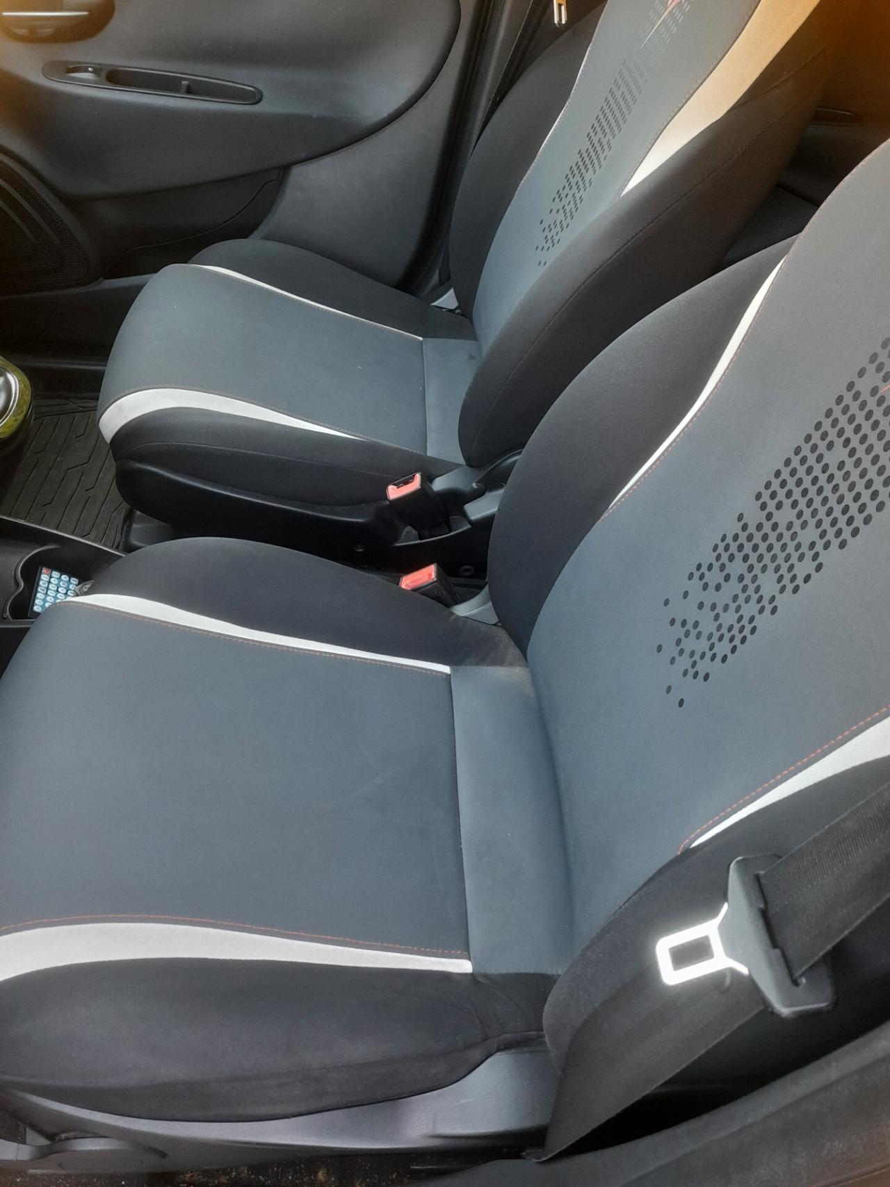 Lancia Ypsilon 0.9 TwinAir 85 CV Metano