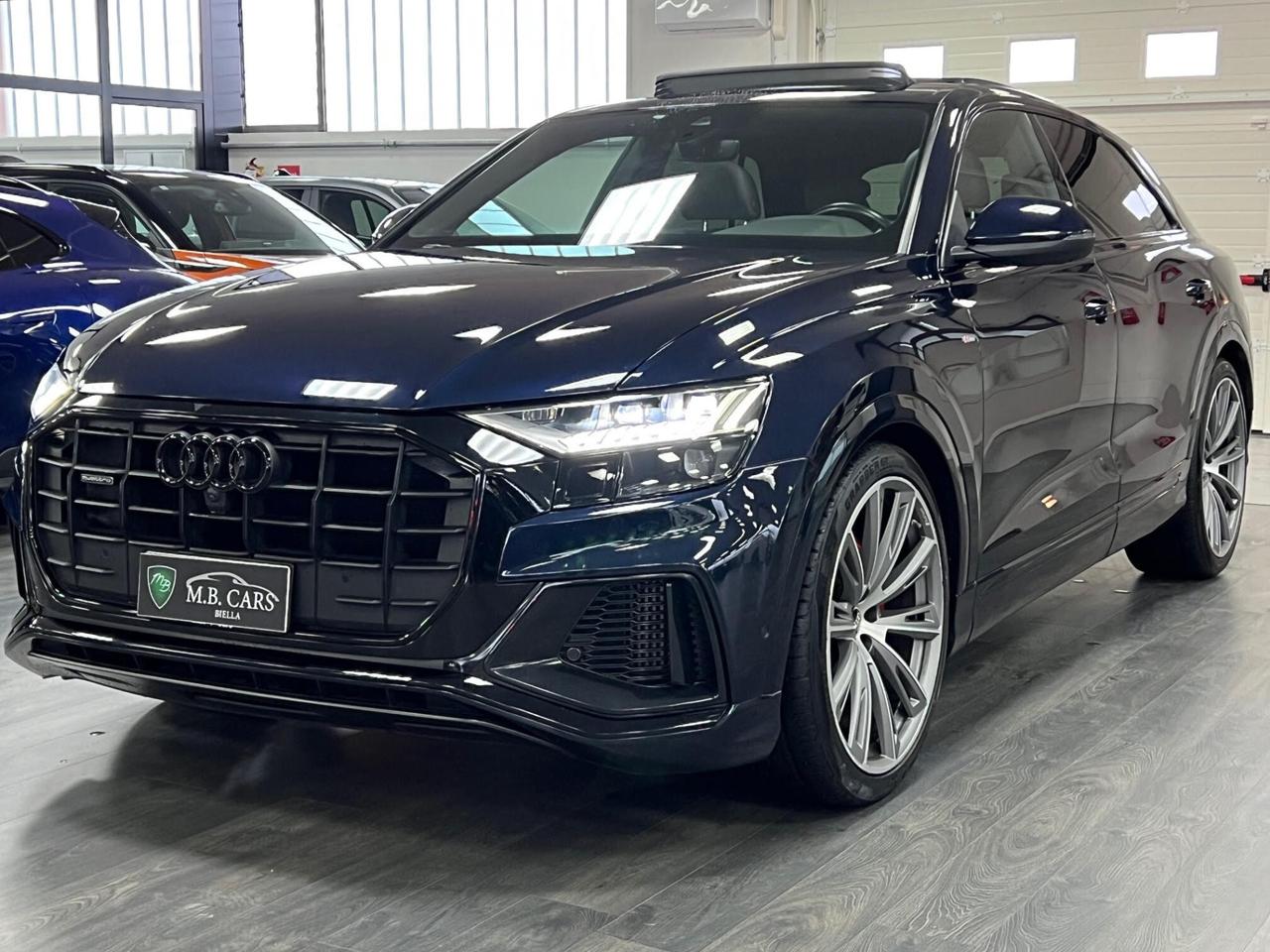 Audi Q8 55 3.0 tfsi mhev Sport quattro tiptronic