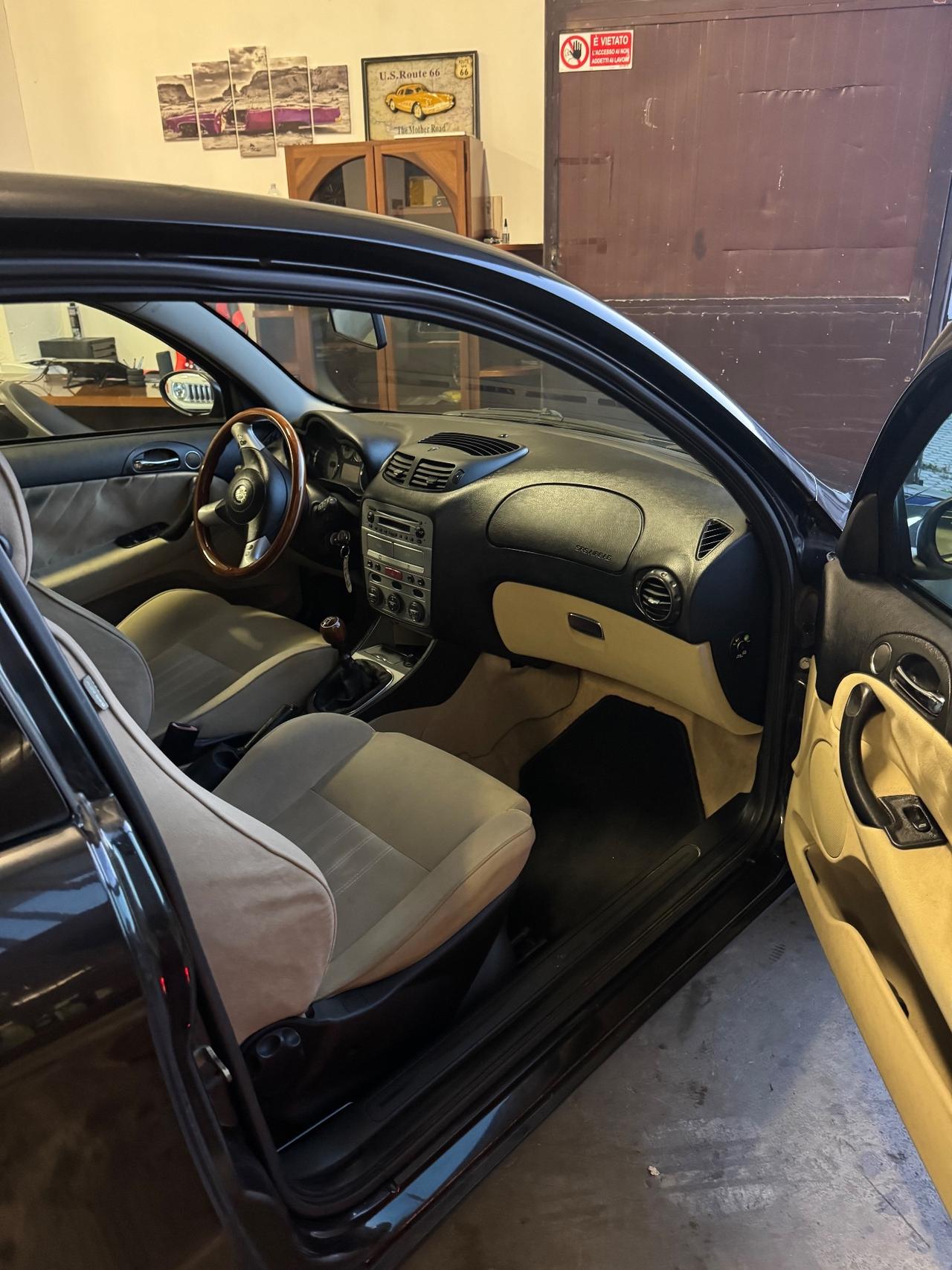 Alfa Romeo 147 1.9 JTD (120) 5 porte Progression