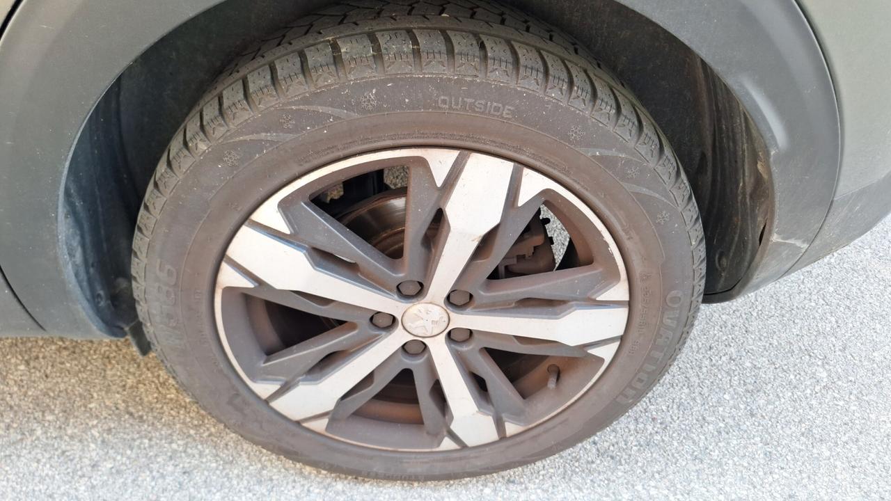 PEUGEOT 3008 1.5 HDI ALLURE