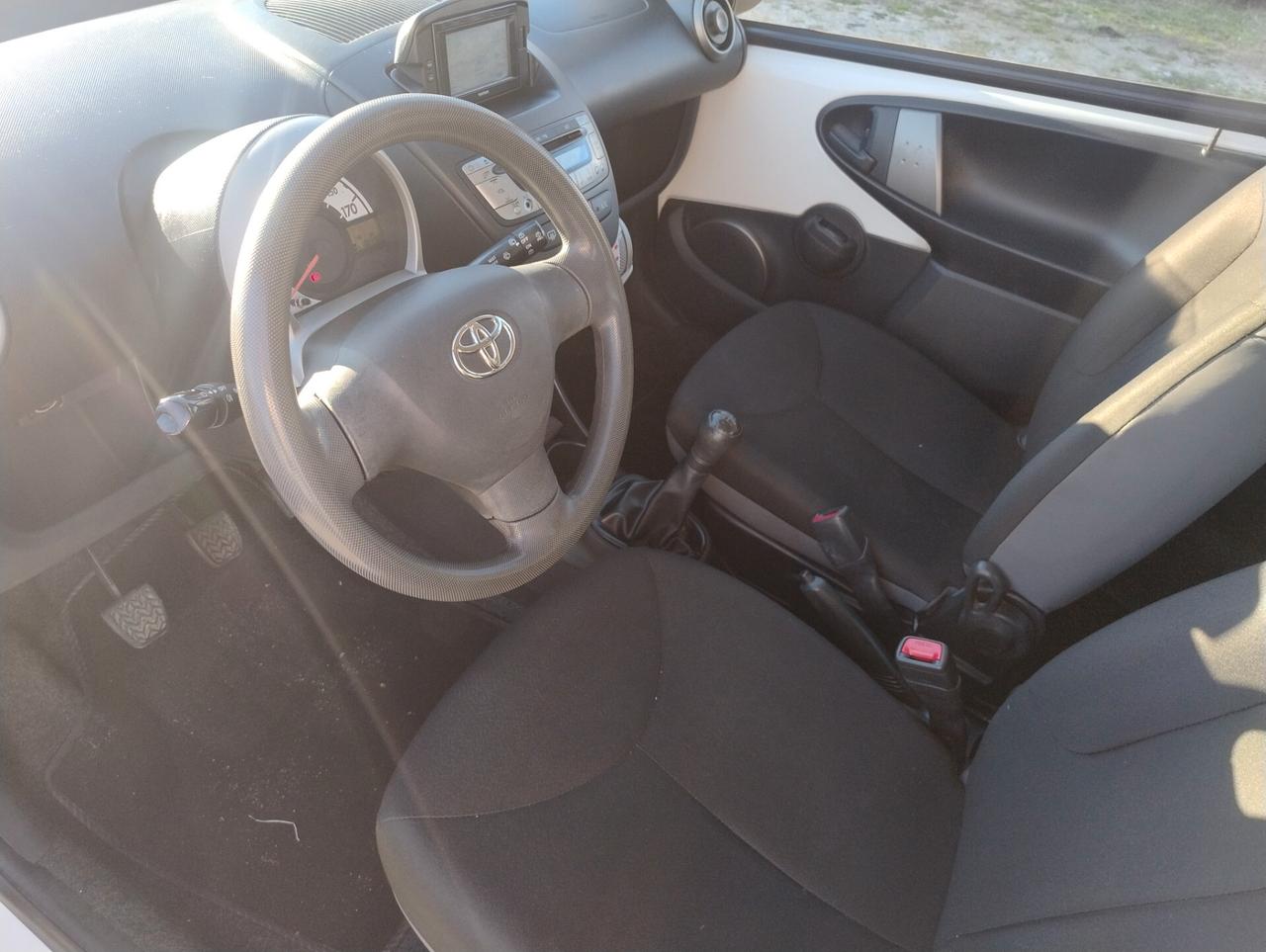Toyota Aygo 1.0 12V VVT-i 5 porte Cool Soda Connect