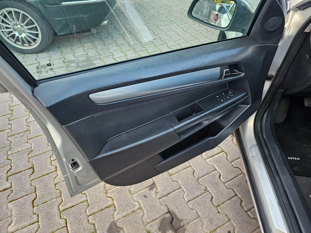 Opel Astra 1.7 CDTI 101CV Station Wagon Cosmo