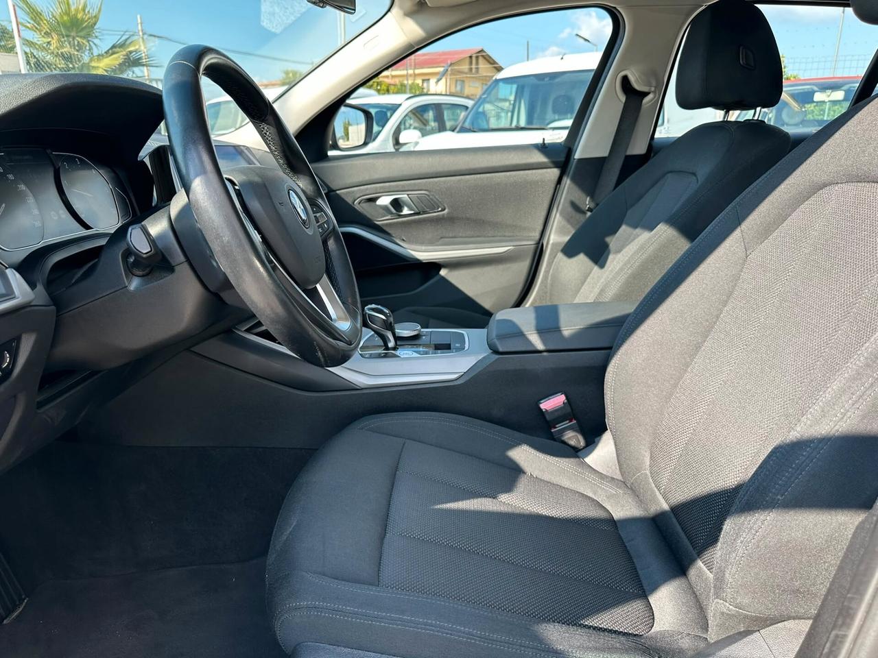 Bmw 318d 48V Touring Business Advantage