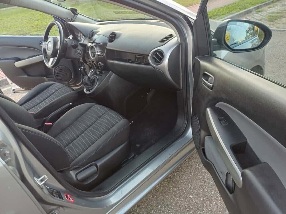 Mazda 2 Mazda2 1.3 16V 75CV 5p. Play GPL