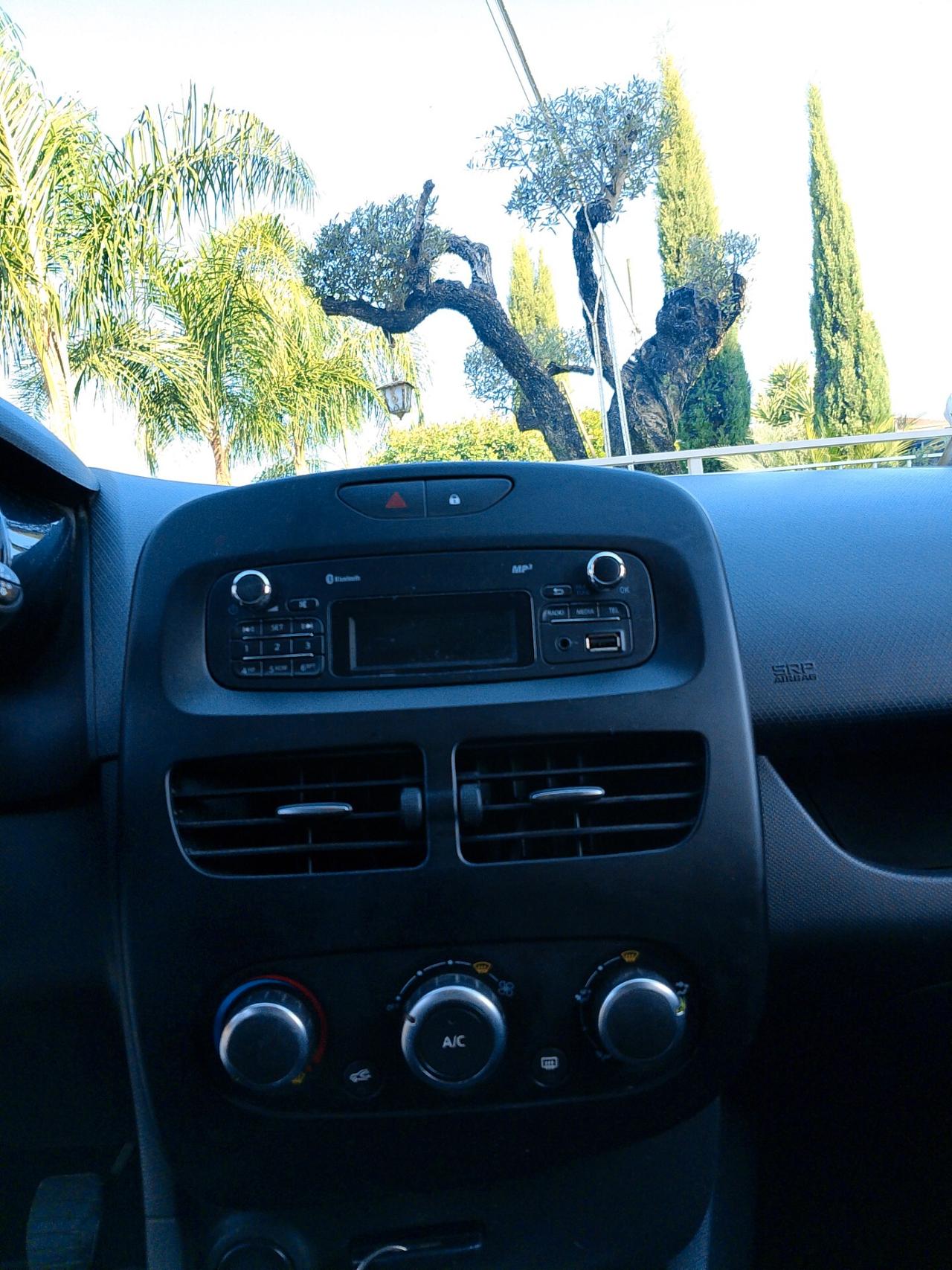 Renault Clio 1.2 75CV GPL 5 porte Wave