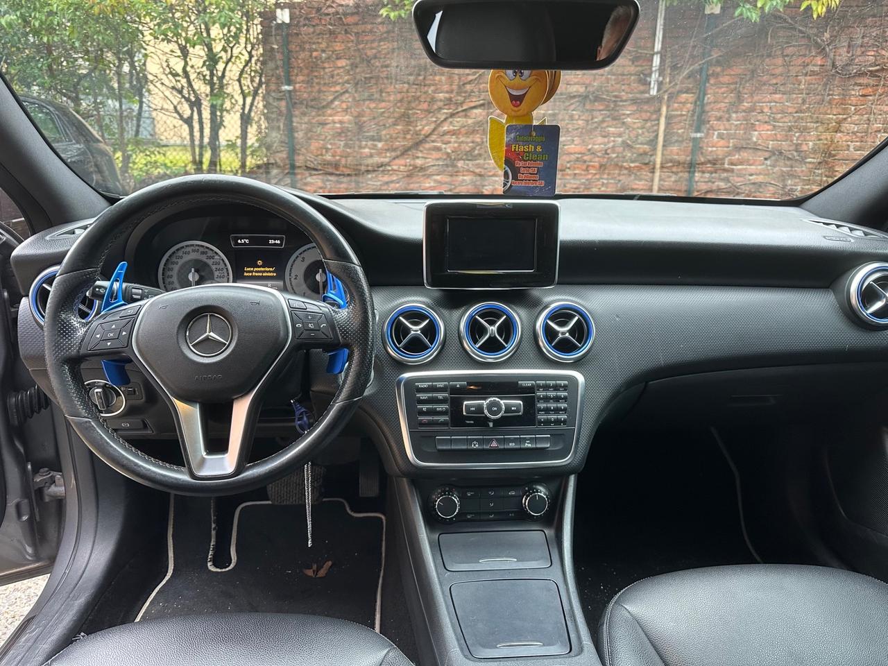 Mercedes-benz A 200 220 CDI Automatic Sport