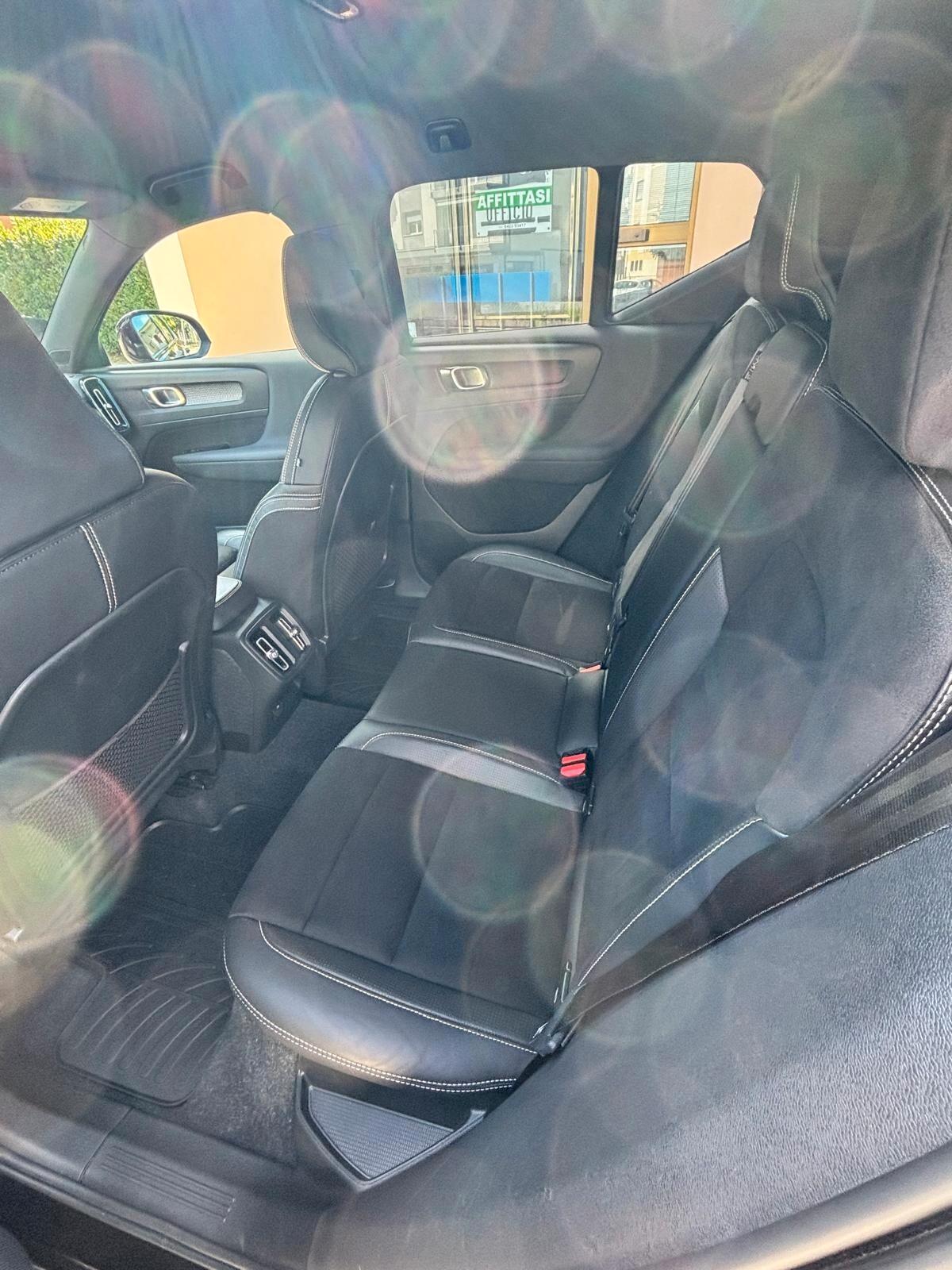 Volvo XC40 D3 R-design