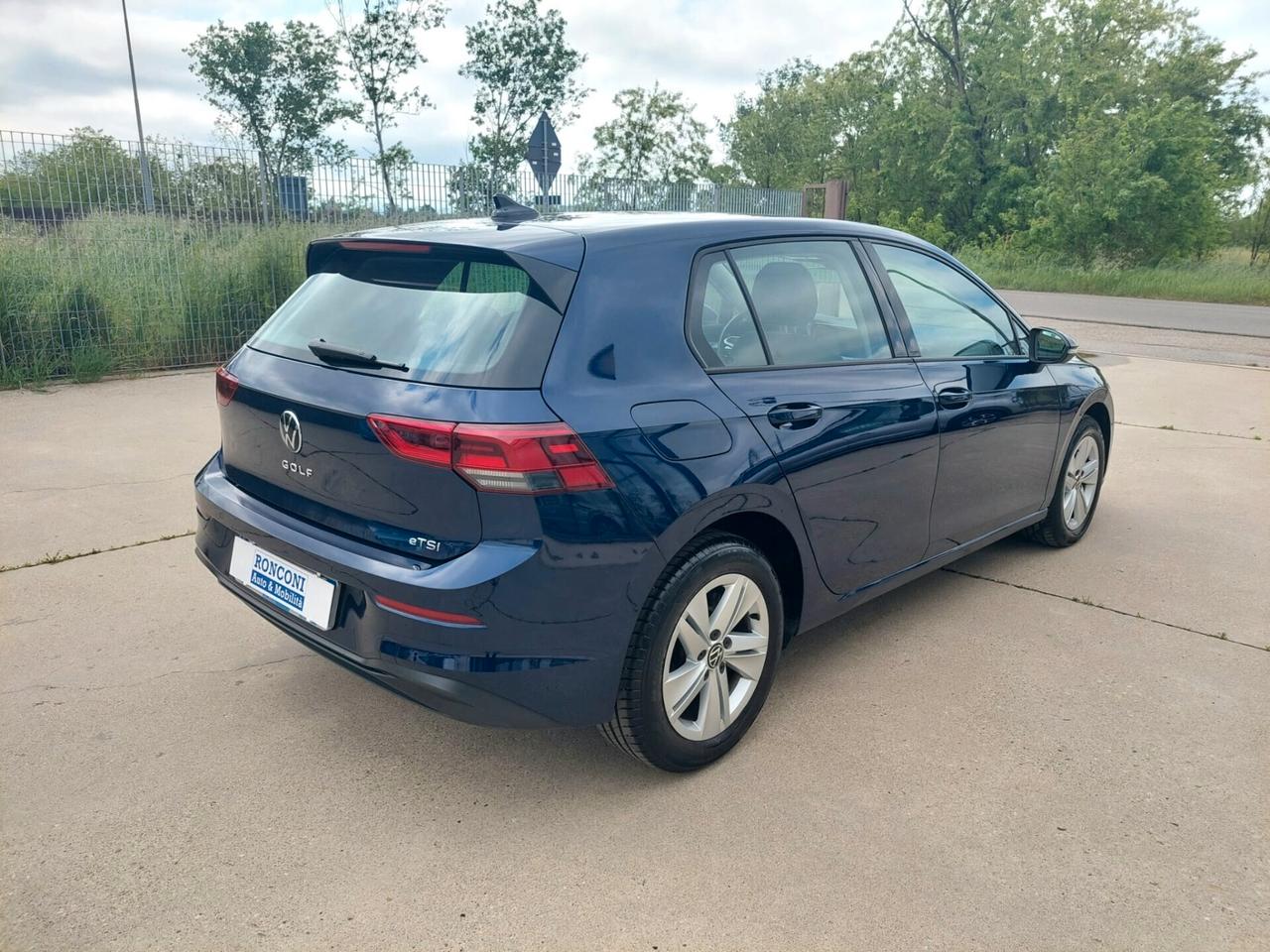 VOLKSWAGEN Golf 1.0 eTSI EVO DSG Life - 2023
