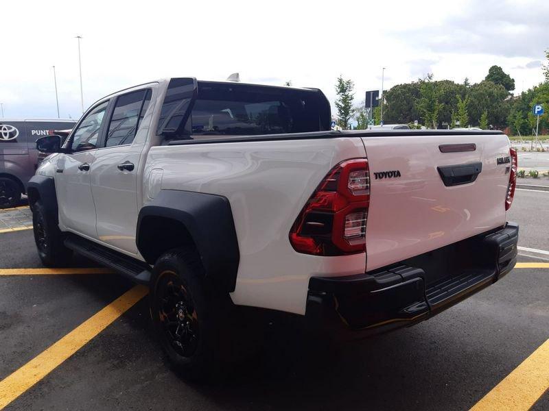 Toyota Hilux 2.8 D-4D A/T 4WD 4 porte Double Cab GR SPORT