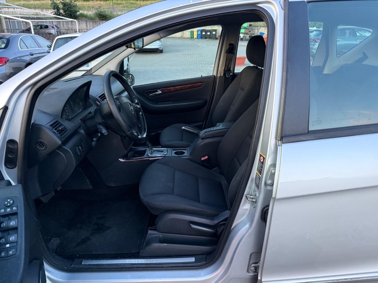 Mercedes-benz A 180 automatica