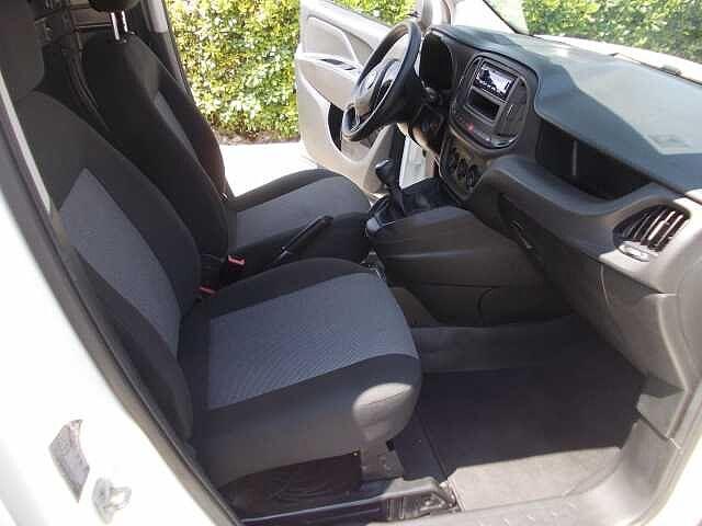 Fiat Doblò 1.6 Mjtd isotermico strada/rete