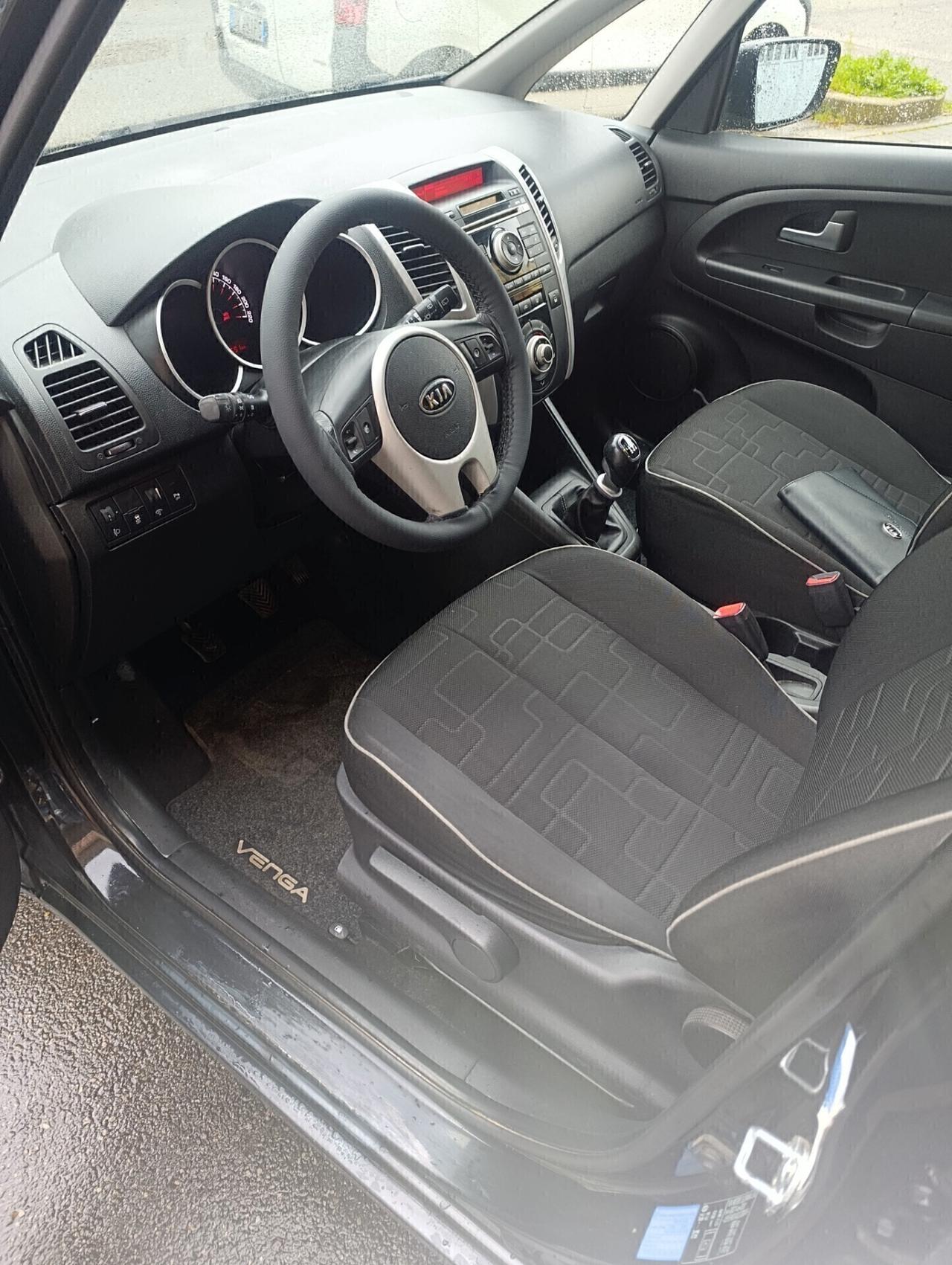 Kia Rio 1.4 CRDi WGT 5p. EX