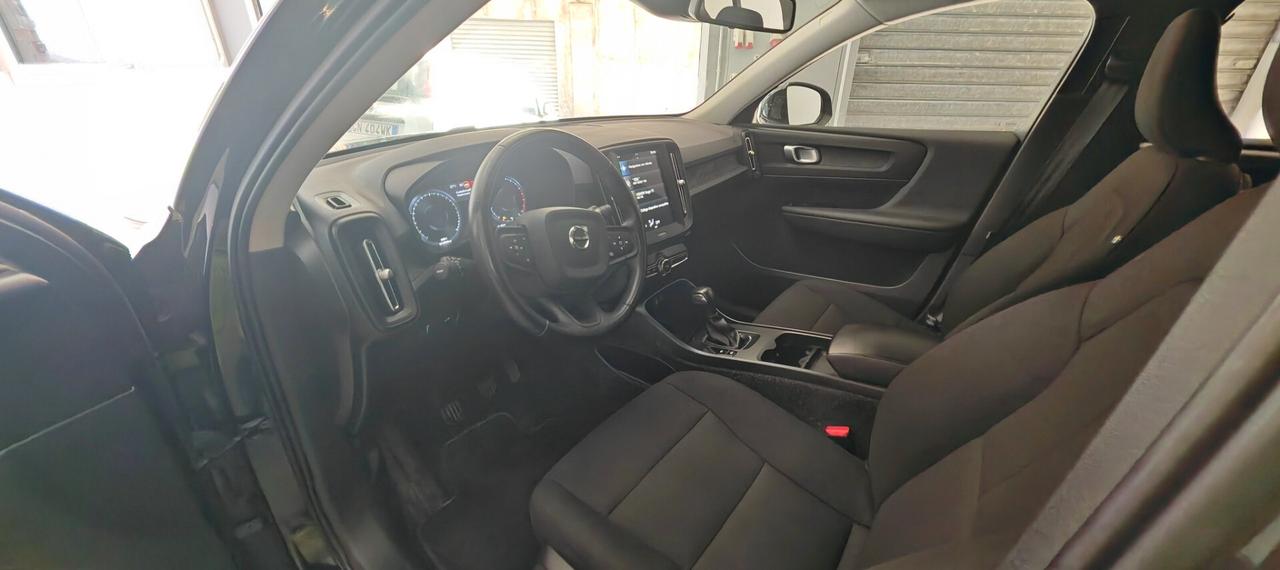 Volvo XC40 T3 Geartronic Momentum