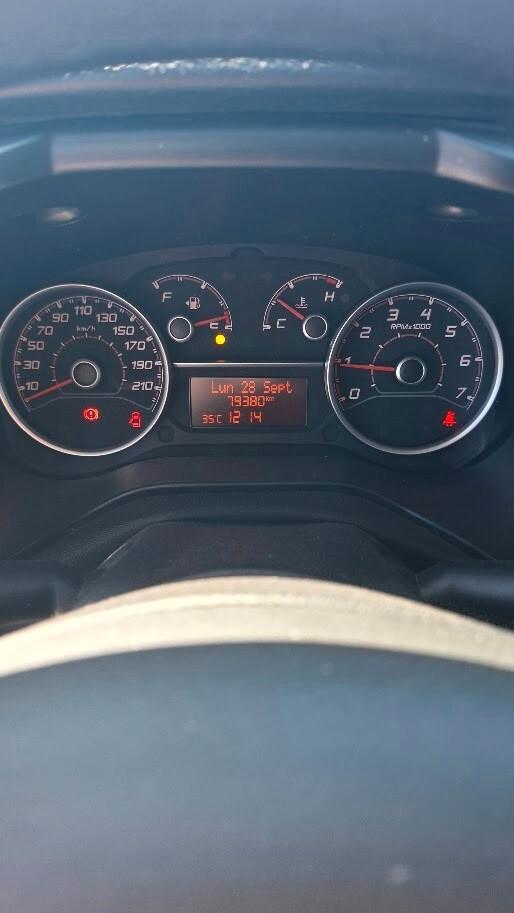 Fiat Doblò Cargo 1.6 MJT con tetto apribile posteriore