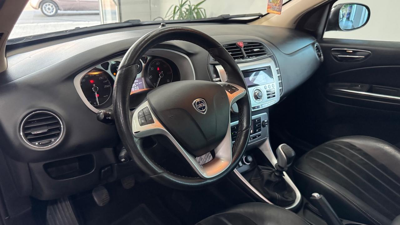 Lancia Delta 1.6 MJT DPF Gold-2012