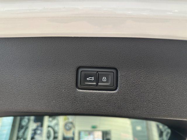 AUDI Q8 55 TFSI e Plug-in quattro S line -22" - B&O - FULL