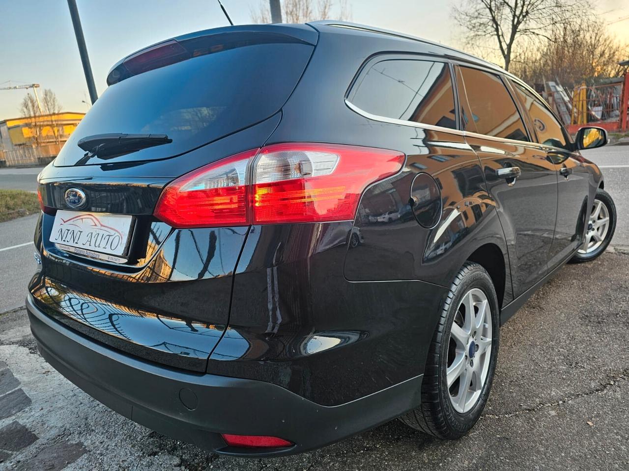 Ford Focus 1.6 TDCi 115cv Sw Titanium*Navi*Euro5*Unipro*