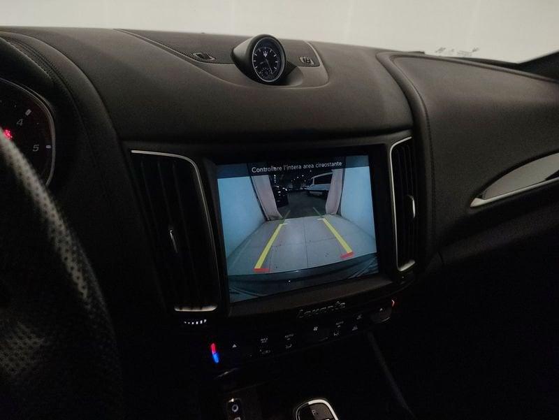 Maserati Levante 3.0 V6 Granlusso 275cv auto my19