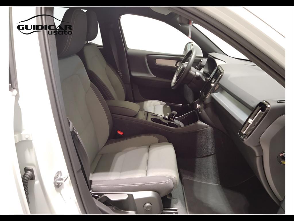 VOLVO XC40 2023 - XC40 2.0 b3 Core auto