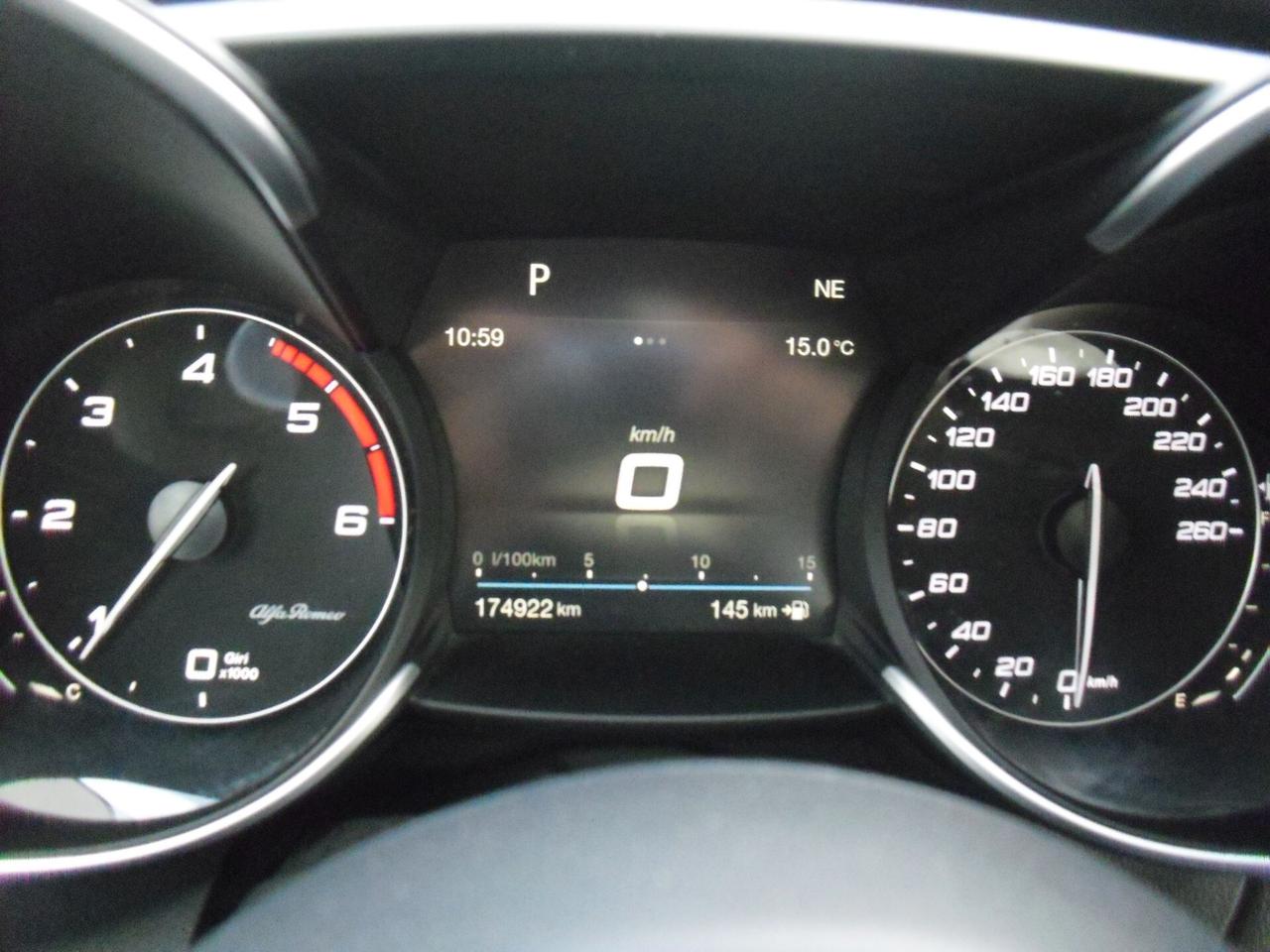 Alfa Romeo Giulia 2.2 Turbodiesel 190 CV AT8 Executive, MOTORE NUOVO DA CASA MADRE!!