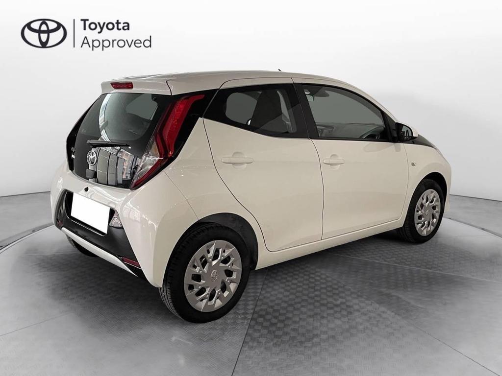 Toyota Aygo 5 Porte 1.0 VVT-i x-play