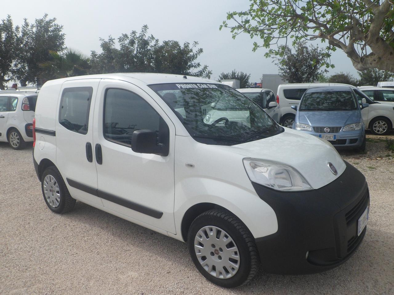 Fiat Fiorino 5 posti autocarro