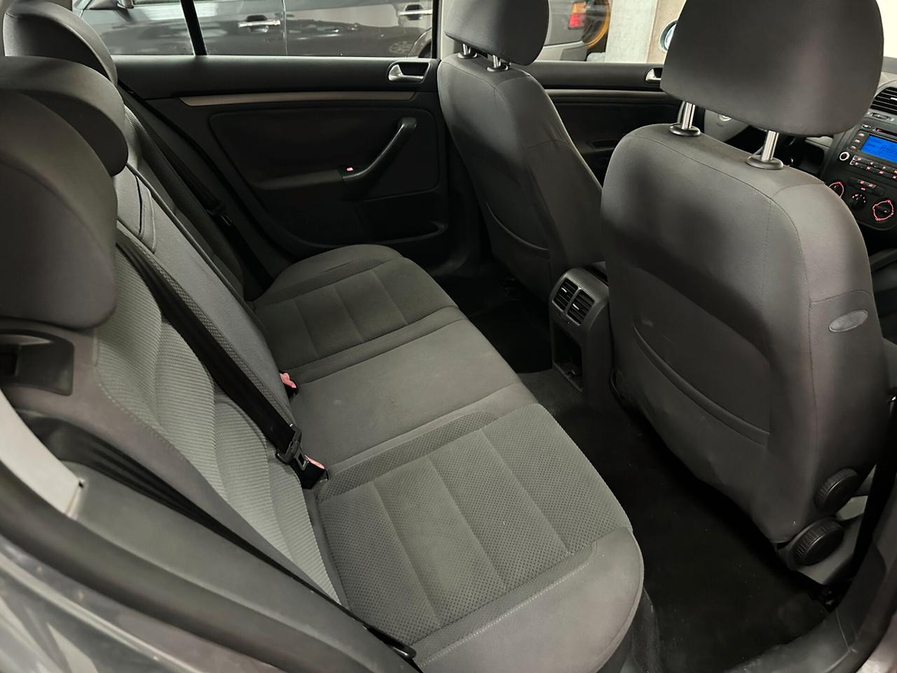 Volkswagen Golf 1.6 FSI 115cv 5p. Comfortline