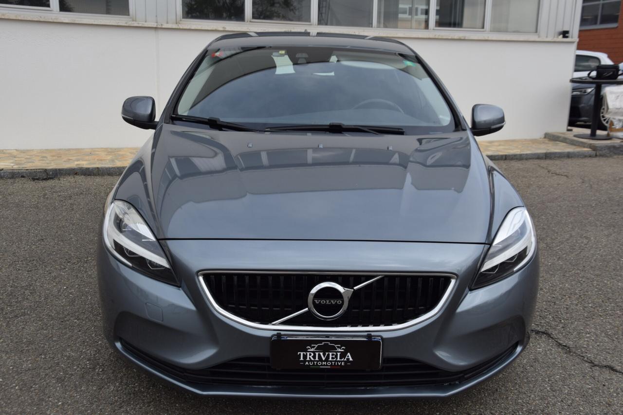 VOLVO V40 (2012-2020) V40 D2 Momentum