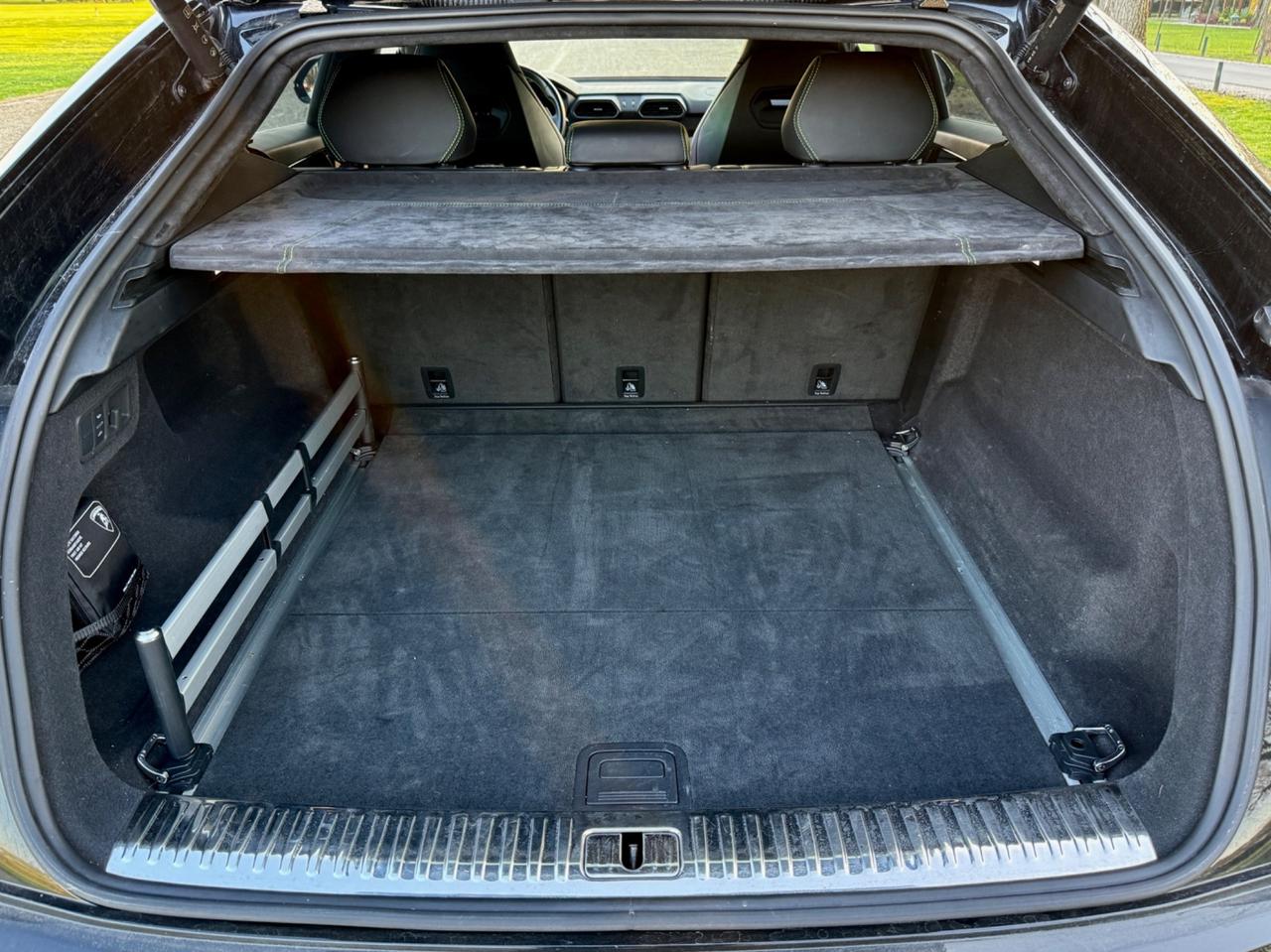 Lamborghini Urus 4.0 - prezzo top italia con iva e garanzia