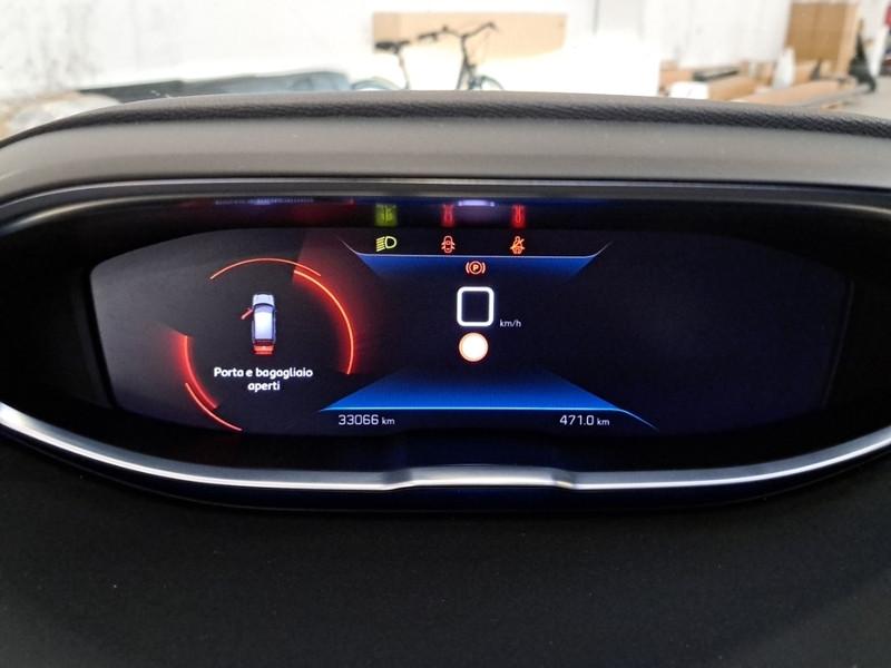 PEUGEOT 3008 BLUEHDI 130 SES ALLURE SUV