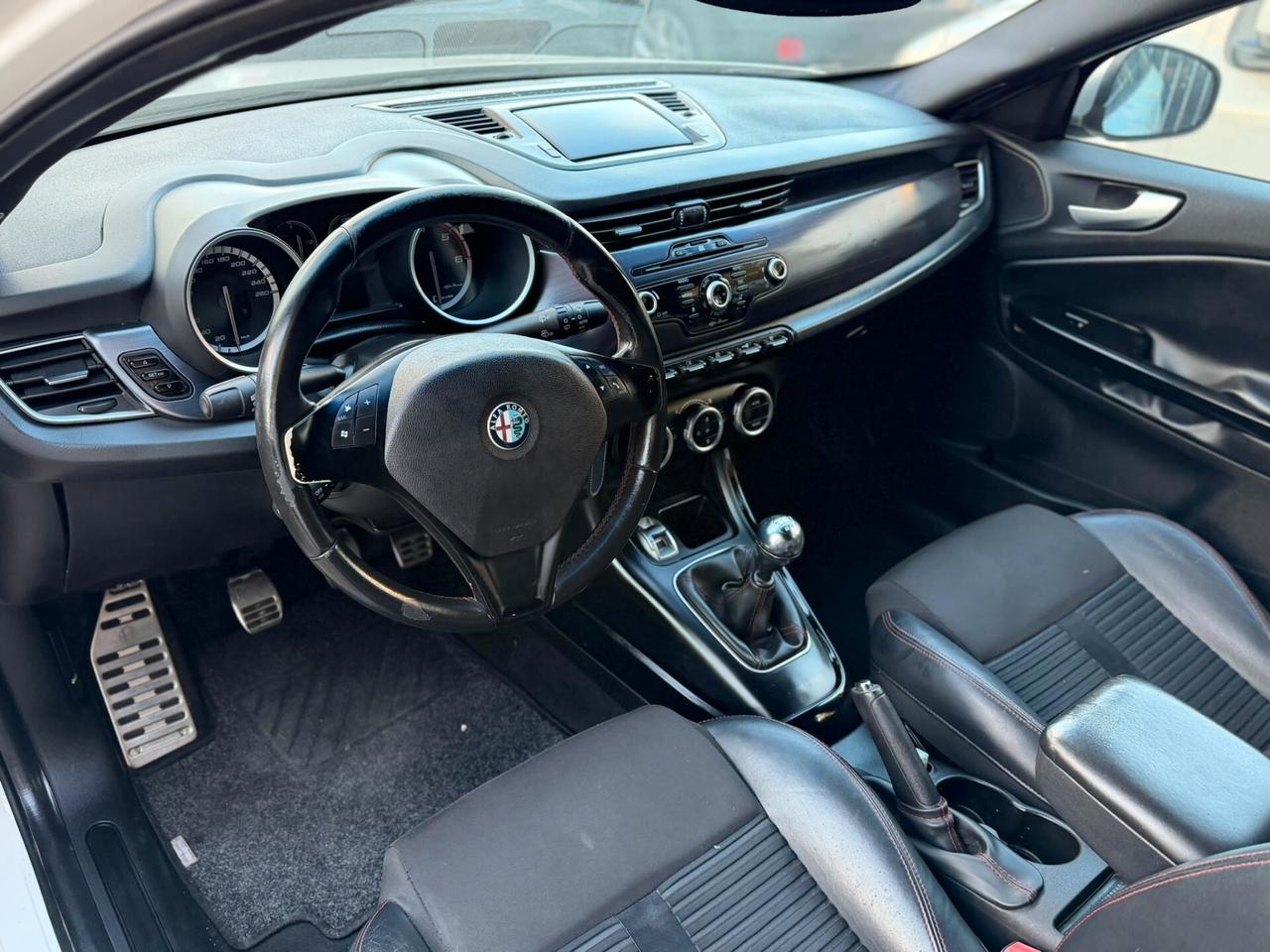 Alfa Romeo Giulietta 2.0 JTDM 2011