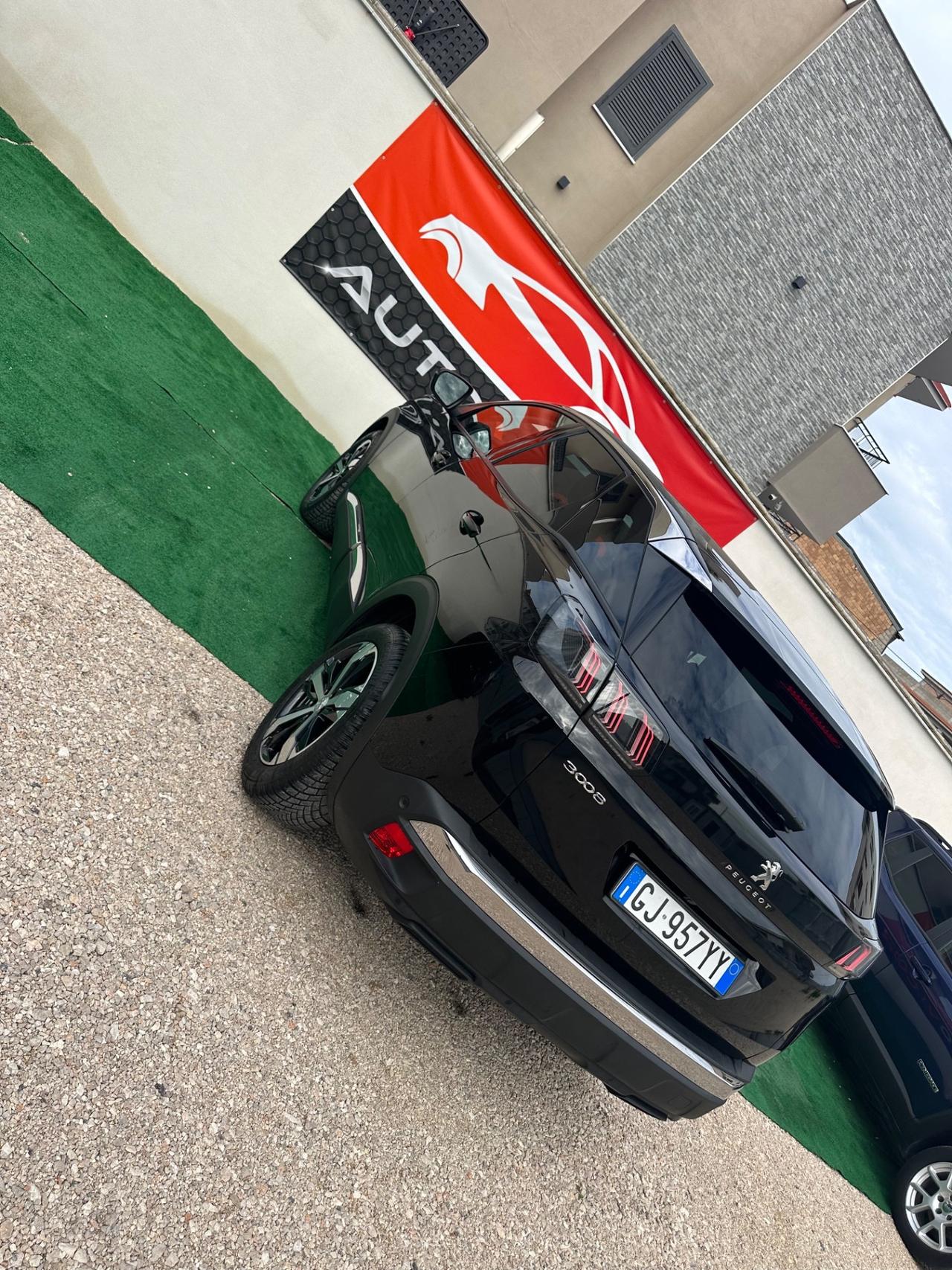 Peugeot 3008 BlueHDi 130 S&S EAT8 Allure