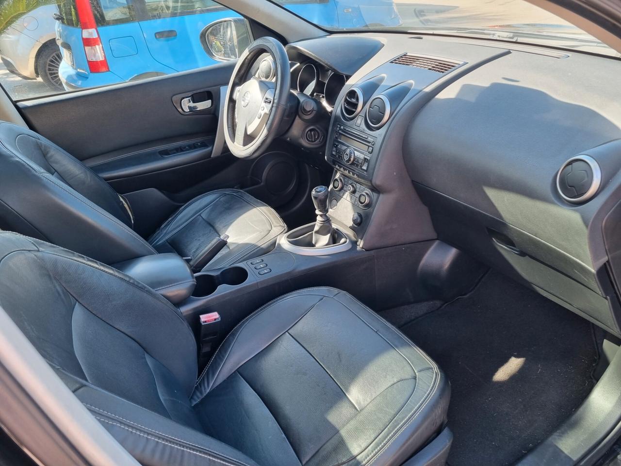 Nissan Qashqai 1.5 dCi Visia - ACCESSORIATA