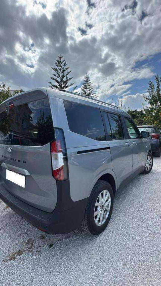 FORD Tourneo Courier Titanium 1.0L EcoBoost 125CV Cambio Manuale 6M