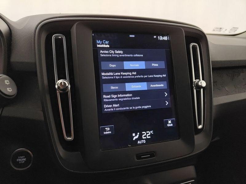 Volvo XC40 XC40 T2 Momentum - OK PER NEOPATENTATI !