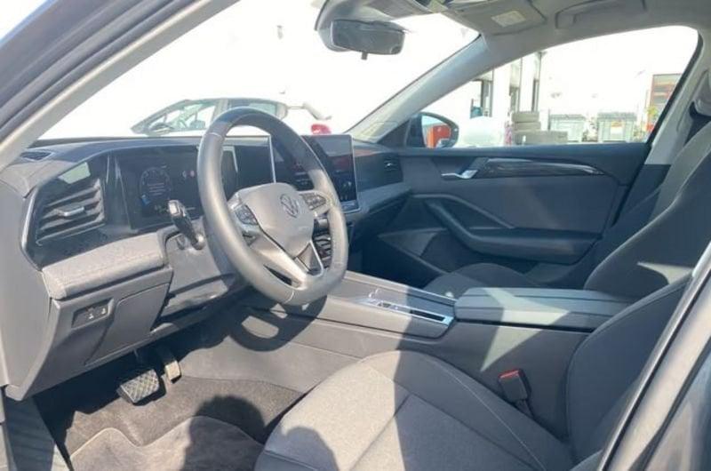 Volkswagen Passat Variant 1.5 eTSI ACT Business DSG LED Camera ACC NAVI