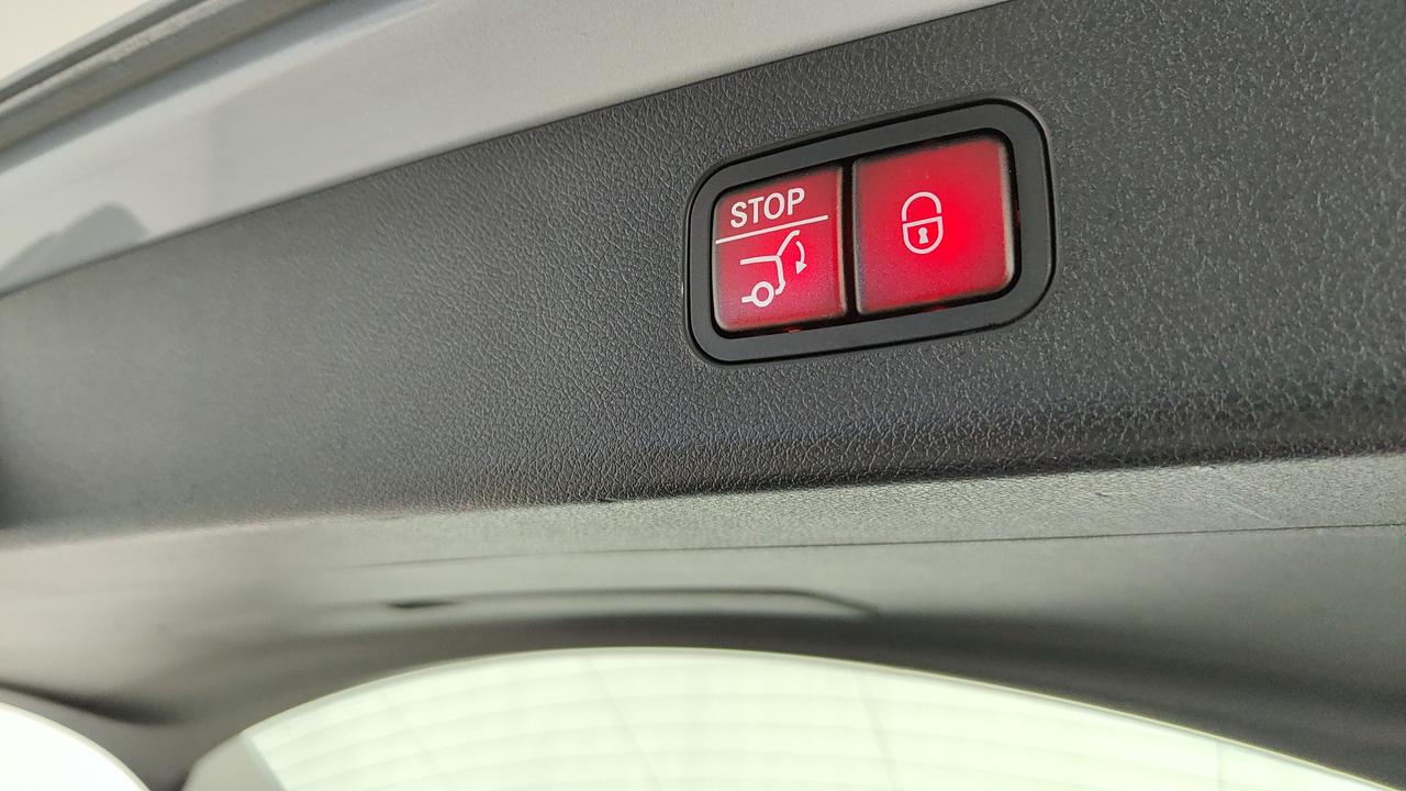 Mercedes-Benz E SW 220 d Advanced auto