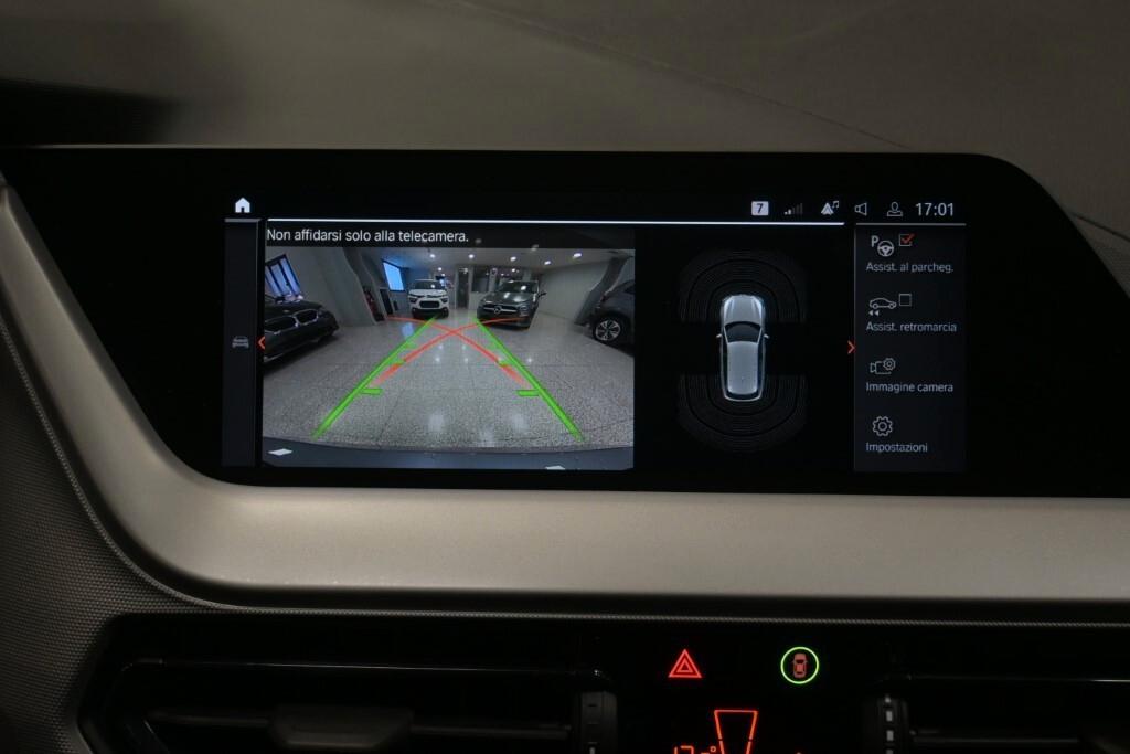 Bmw 116 116d 5p. Business Advantage