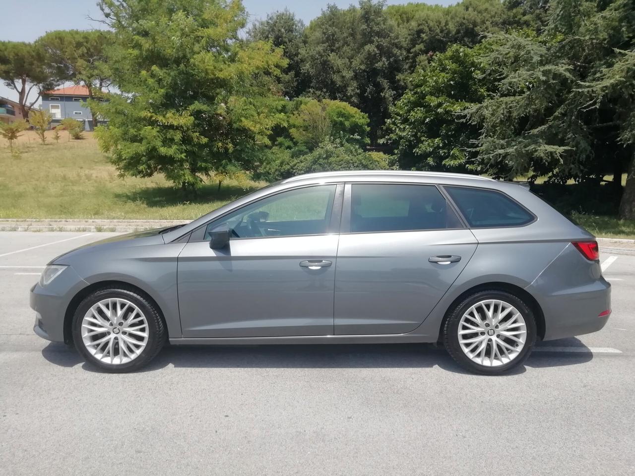 Seat Leon 1.4 TGI ST Business HIGH "UNICO PROPRIETARIO/FARI LED"