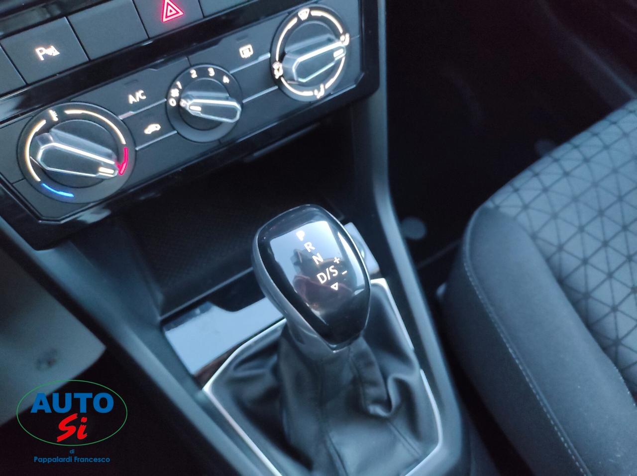 Volkswagen T-Cross 1.0 Benz - 110cv CAMBIO AUTOMATICO