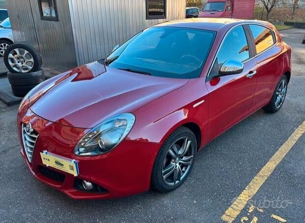 Alfa Romeo Giulietta 1.6 JTDm-2 105 CV Exclusive NEOPATENTATI!!!