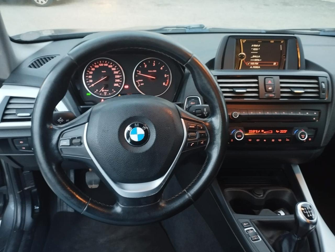 Bmw Serie 1 116d 5p. Unique