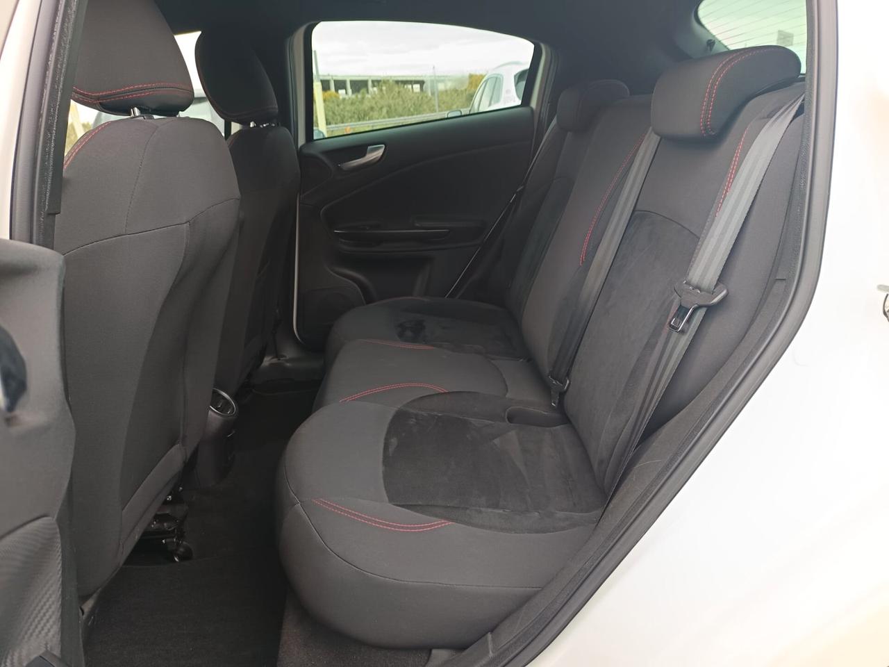 Alfa Romeo Giulietta 2015 - 2.0 JTDm-2 Sprint Lb automobili