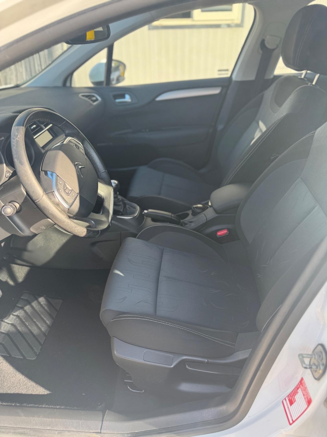 Citroen C4 1.6 e-HDi 115 airdream Exclusive