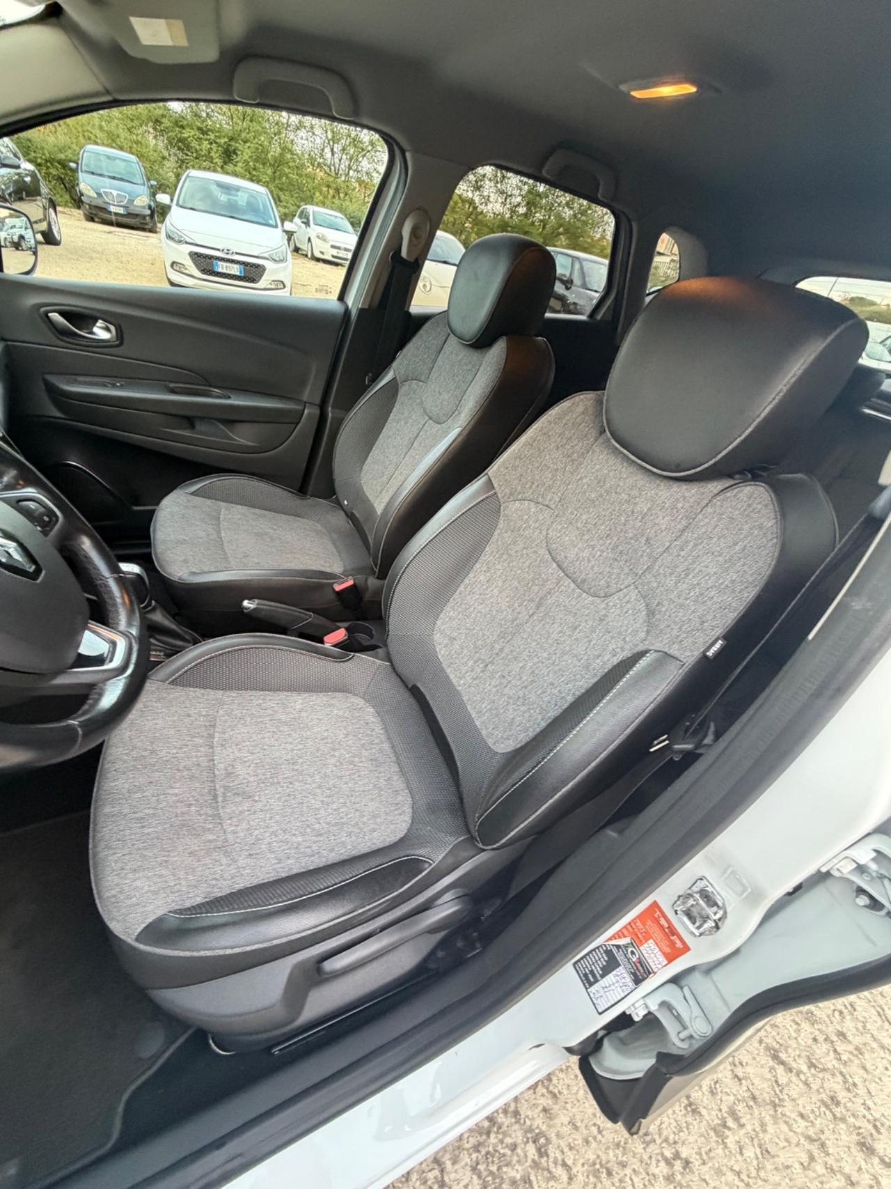 Renault Captur dCi 8V 90 CV EDC Initiale Paris