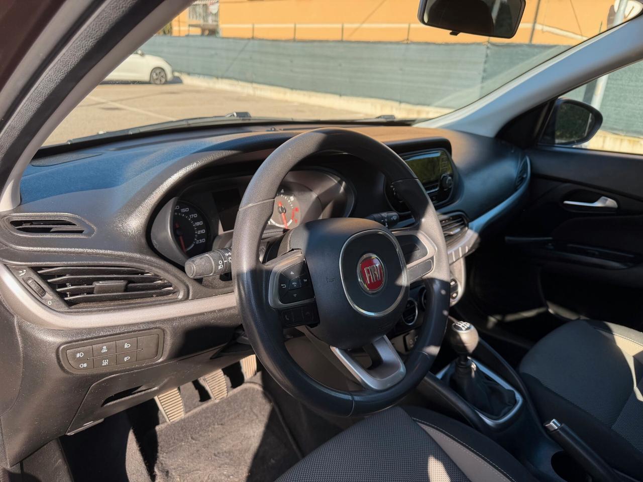 Fiat Tipo 1.4 - NEOPATENTATI - 12 MESI DI GARANZIA -