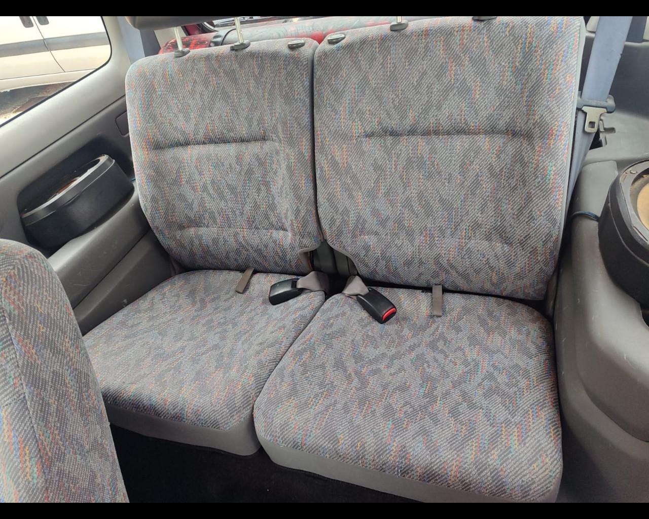 SUZUKI Jimny 3ª serie - Jimny 1.3i 16V cat 4WD JLX