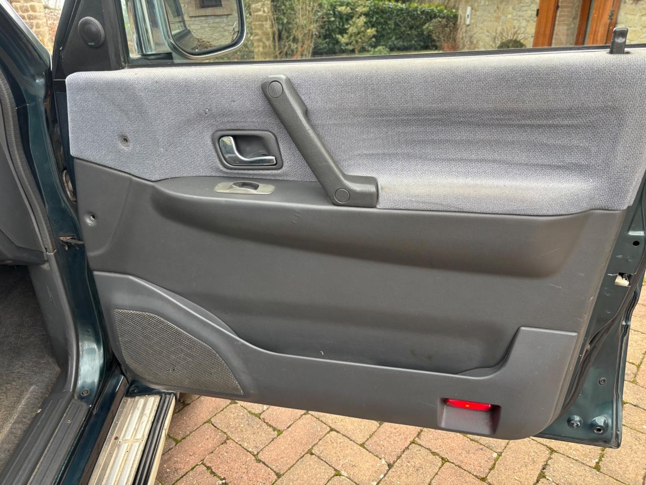 Mitsubishi Pajero 2.5 TDI 100CV GLS